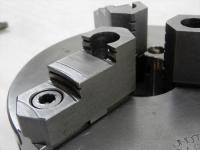 北川　分割爪スクロールチャック　JN07T