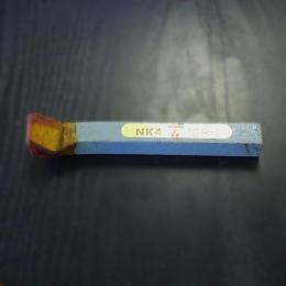 日本高周波鋼工業　バイト　16R-1　NK-4　右先丸剣 　　未使用