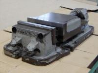 津田駒　マシンバイス　口金巾200mm