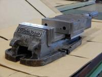 津田駒　油圧マシンバイス　口金巾150mm