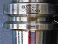 日研　スリムチャック　NBT40-SKT16C-90P