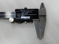 ミツトヨ　デジタルノギス 200㎜　500-302