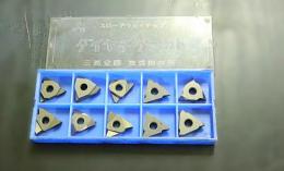 京セラ　チップ　TPGR110304L-A